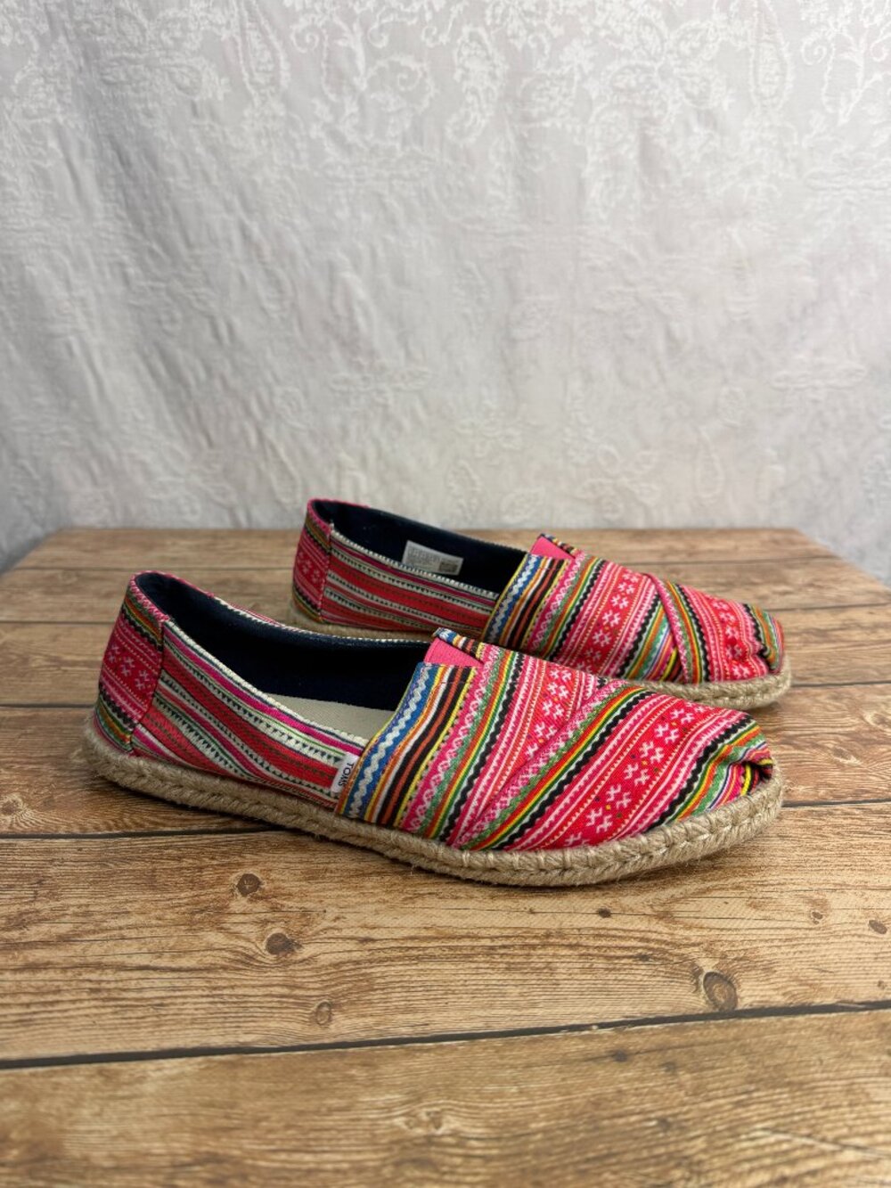 TOMS Women’s 10 Multicolor Tribal Aztec Espadrille Slip On Flats Boho Festival